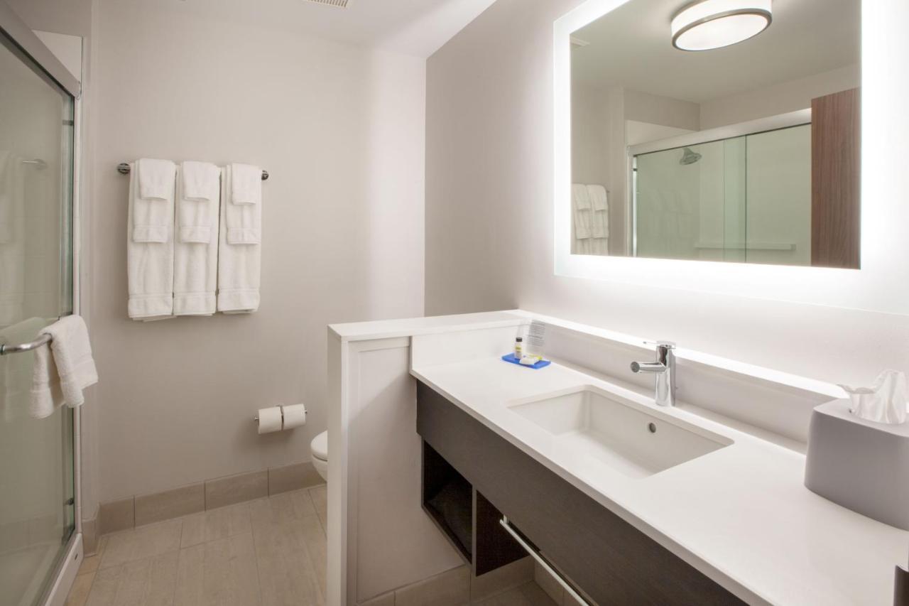 Express & - Metrocenter Downtown By Ihg 3*