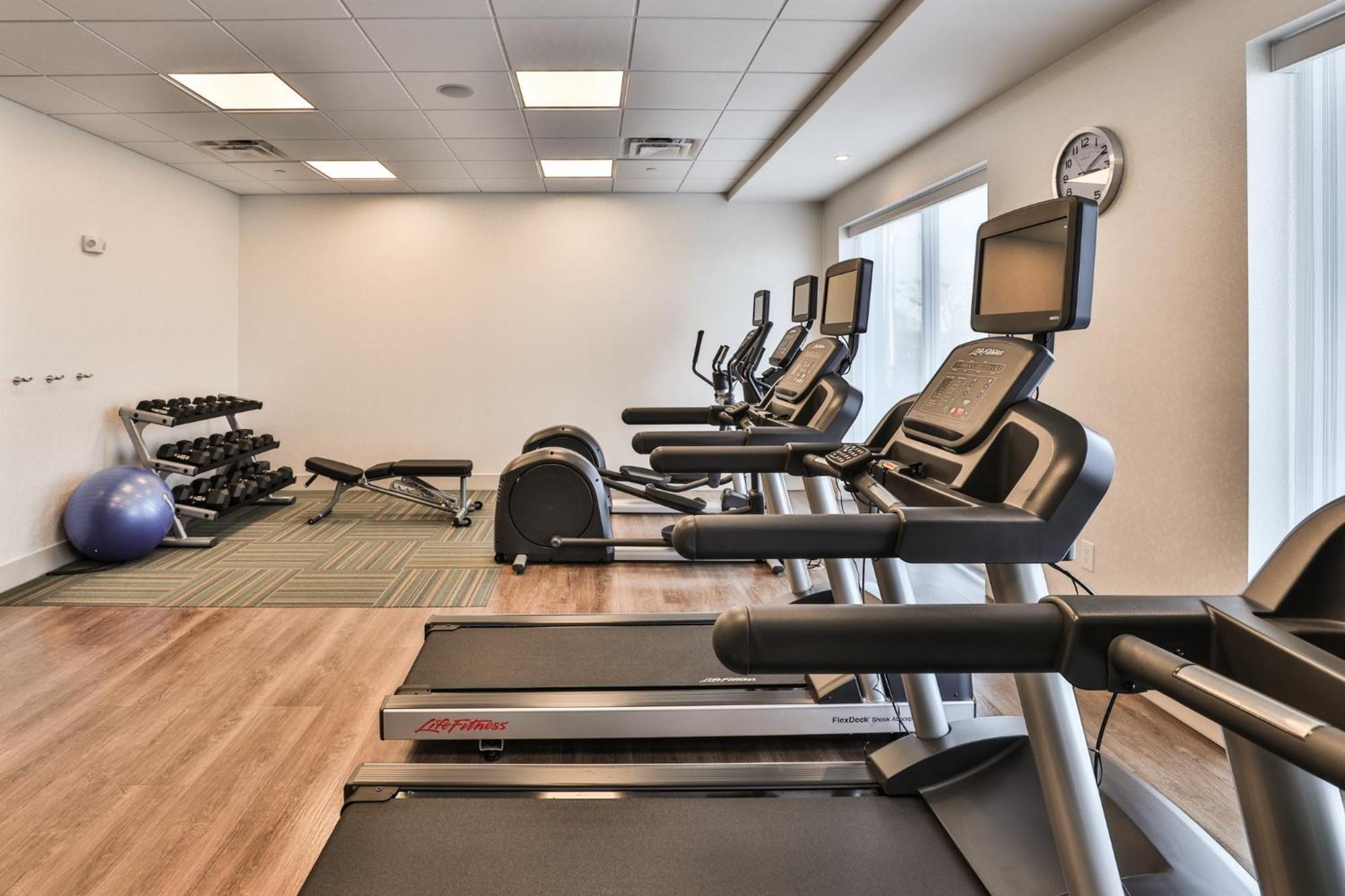 Express & - Metrocenter Downtown By Ihg Hotel Nashville